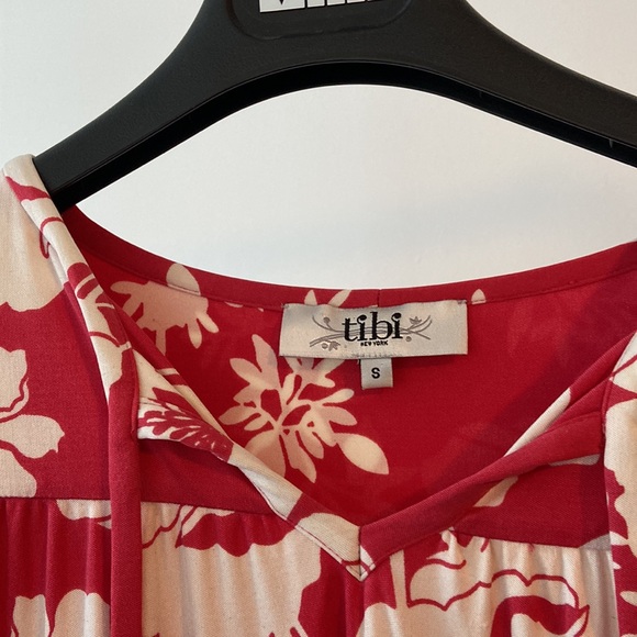 Tibi mini dress. Very flattering and comfortable. - Picture 2 of 6